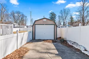 93 S W, Hillsdale, MI 49242 - Photo 5