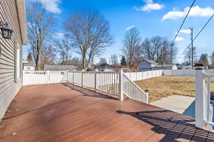 93 S W, Hillsdale, MI 49242 - Photo 11