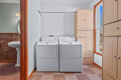 93 S West, Hillsdale, MI 49242 - Photo 25