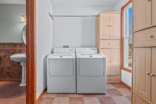 93 S W, Hillsdale, MI 49242 - Photo 25