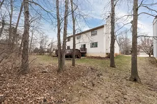 1374 Colony Dr, Saline, MI 48176 - Photo 3