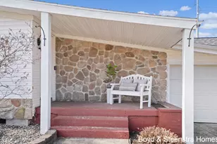 609 Westway Dr NW, Grand Rapids, MI 49534 - Photo 3