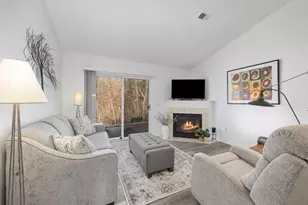 3321 Clear Vista Ct NE, Grand Rapids, MI 49525 - Photo 5