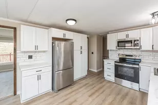 19820 Ivey Rd, Chelsea, MI 48118 - Photo 9