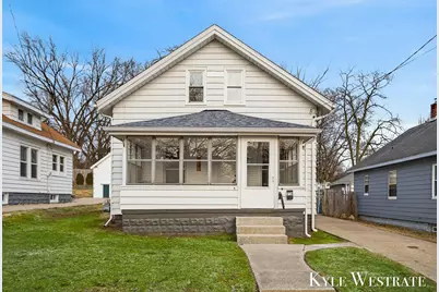 714 Emerald Avenue NE, Grand Rapids, MI 49503 - Photo 1