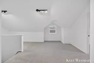 714 Emerald Ave NE, Grand Rapids, MI 49503 - Photo 23