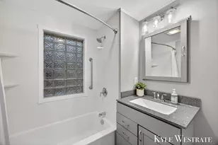 714 Emerald Ave NE, Grand Rapids, MI 49503 - Photo 17