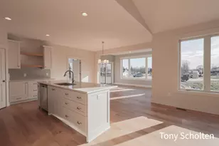 5172 Blendon Mdw Cir, Hudsonville, MI 49426 - Photo 5