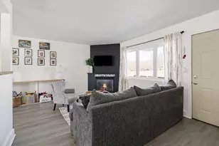 602 Resseguie St, Ludington, MI 49431 - Photo 3