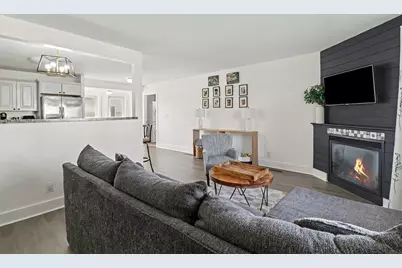 602 Resseguie Street, Ludington, MI 49431 - Photo 5