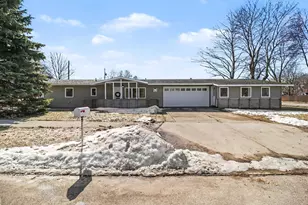 602 Resseguie St, Ludington, MI 49431 - Photo 29