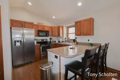 10364 Hannah Drive, Zeeland, MI 49464 - Photo 5