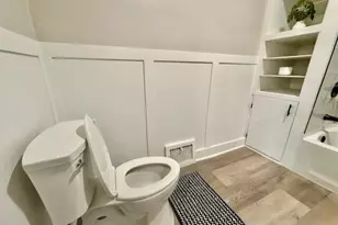 415 W Forest Ave, Muskegon, MI 49441 - Photo 13