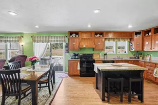 707 Peach Ln, Fremont, MI 49412 - Photo 11