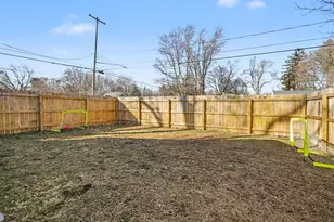 3225 Dearborn Ave, Kalamazoo, MI 49048 - Photo 11