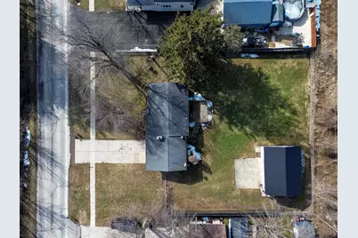 635 E Mill Street, Capac, MI 48014 - Photo 9