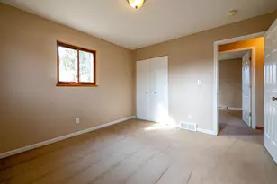 635 E Mill St, Capac, MI 48014 - Photo 19