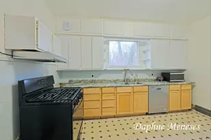 594 E Apple Ave, Muskegon, MI 49442 - Photo 5