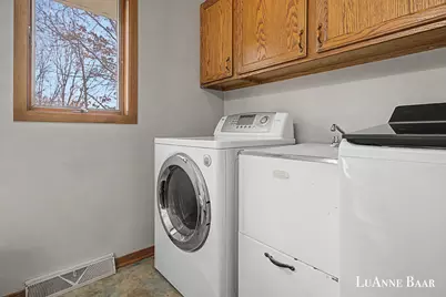 8050 Oakview Ridge Drive NE, Rockford, MI 49341 - Photo 19