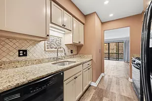 502 Stoneywood Dr, Brighton, MI 48116 - Photo 5