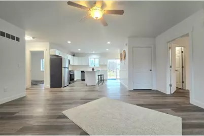 5885 73 1/2 Street, South Haven, MI 49090 - Photo 9