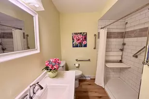 5640 Leisure S Dr SE, Grand Rapids, MI 49548 - Photo 11