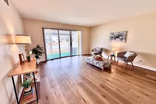 5640 Leisure S Dr SE, Grand Rapids, MI 49548 - Photo 5
