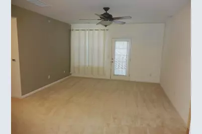 824 W Summerfield Gln Circle, Ann Arbor, MI 48103 - Photo 5