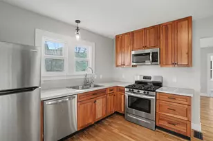 133 E 20th St, Holland, MI 49423 - Photo 11