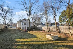 133 E 20th St, Holland, MI 49423 - Photo 21