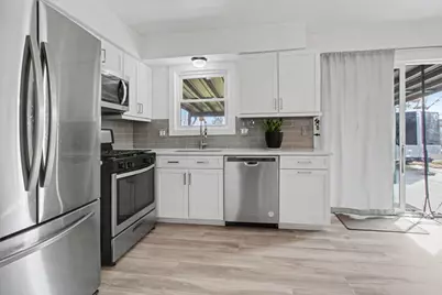 38249 N Jean Court, Westland, MI 48186 - Photo 7