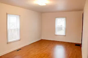 321 E Center St, Coloma, MI 49038 - Photo 13