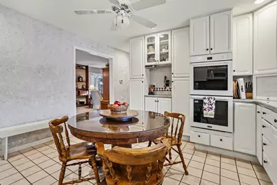 422 Briar Court, Saint Joseph, MI 49085 - Photo 9