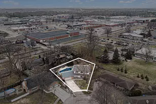 422 Briar Ct, Saint Joseph, MI 49085 - Photo 27