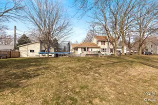 242 S Maple St, Freeport, MI 49325 - Photo 5