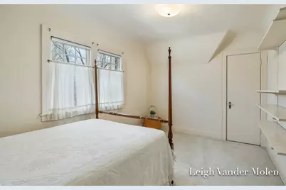 414 Cheshire Drive NE, Grand Rapids, MI 49505 - Photo 23