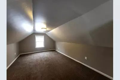 15335 Semrau Avenue, Eastpointe, MI 48021 - Photo 9