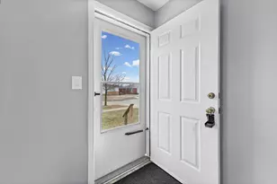 2490 Stieber St, Westland, MI 48186 - Photo 3