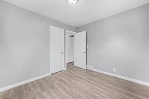 2490 Stieber St, Westland, MI 48186 - Photo 11