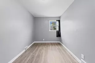 2490 Stieber St, Westland, MI 48186 - Photo 13