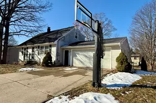 885 Argo Ave SE, Grand Rapids, MI 49546 - Photo 3