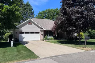 8127 Robinbrook St, Richland, MI 49083 - Photo 3