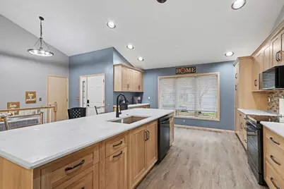 8127 Robinbrook Street, Richland, MI 49083 - Photo 9