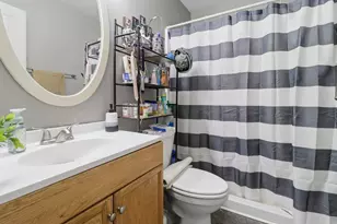 1611 Weymouth St, West Bloomfield, MI 48324 - Photo 17