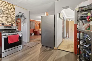 1611 Weymouth St, West Bloomfield, MI 48324 - Photo 13