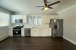 36465 Main St, New Baltimore, MI 48047 - Photo 9