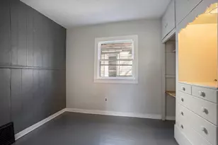 934 10th St NW, Grand Rapids, MI 49504 - Photo 5