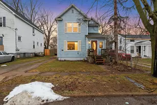 724 Hickory St, Niles, MI 49120 - Photo 1