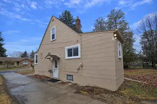 21671 Sunnyview St, Clinton Twp, MI 48035 - Photo 3