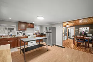 460 Green St, Constantine, MI 49042 - Photo 11